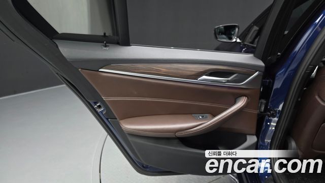 BMW 5 Series (G30) 520d M Sport Package Plus 2017 — фото 25