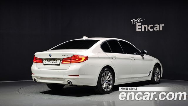 BMW 5 Series (G30) 530e Luxury 2020 — фото 2