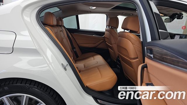 BMW 5 Series (G30) 530e Luxury 2020 — фото 12