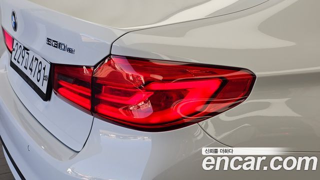 BMW 5 Series (G30) 530e Luxury 2020 — фото 23