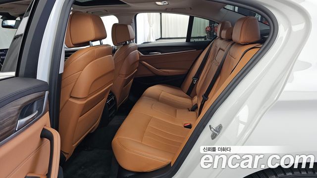 BMW 5 Series (G30) 530e Luxury 2020 — фото 26