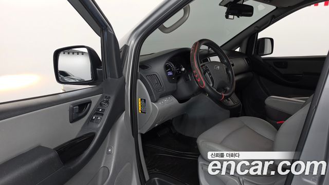 Hyundai Grand Starex Van 5-Seater Smart 2019 — фото 10