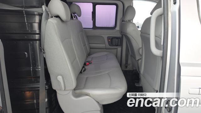 Hyundai Grand Starex Van 5-Seater Smart 2019 — фото 11