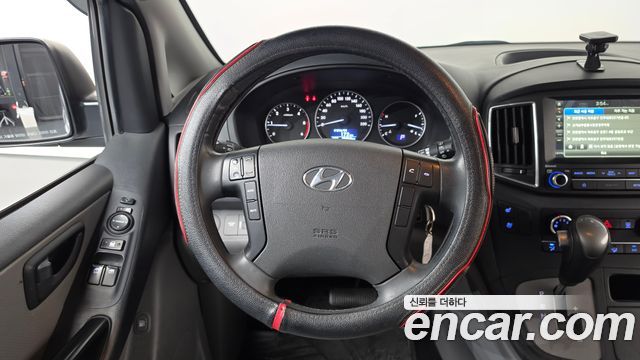 Hyundai Grand Starex Van 5-Seater Smart 2019 — фото 12