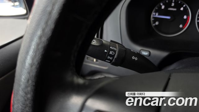 Hyundai Grand Starex Van 5-Seater Smart 2019 — фото 19