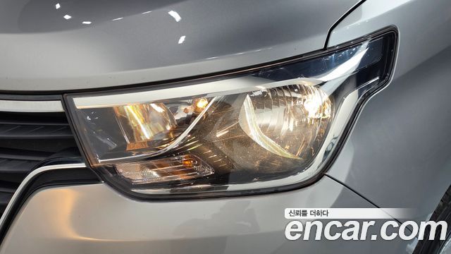 Hyundai Grand Starex Van 5-Seater Smart 2019 — фото 22