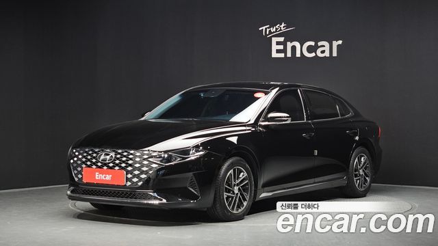 Hyundai Grandeur (IG) 3.0 LPi Rent Car Premium