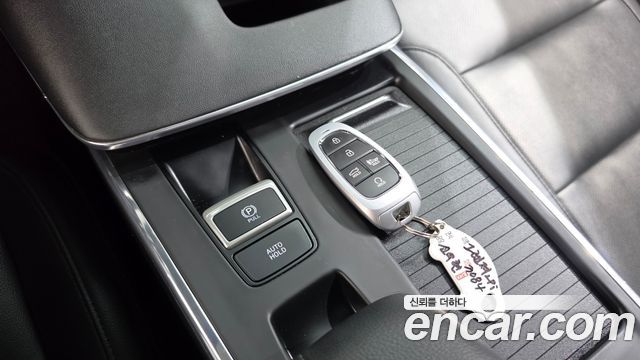 Hyundai Grandeur (IG) 3.0 LPi Rent Car Modern 2022 — фото 15