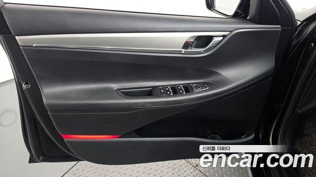 Hyundai Grandeur (IG) 3.0 LPi Rent Car Modern 2022 — фото 24