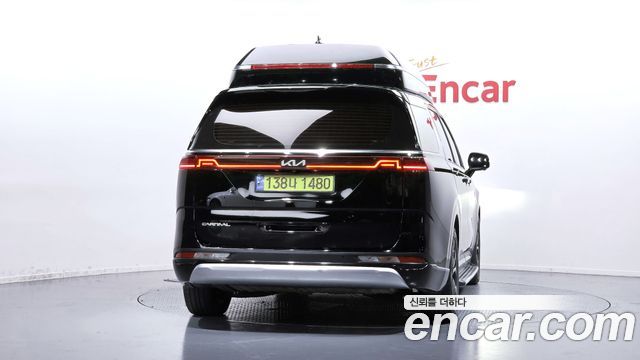 Kia Carnival (IV) Gasoline 4-Seater Hi-Limousine Signature 2023 — фото 4