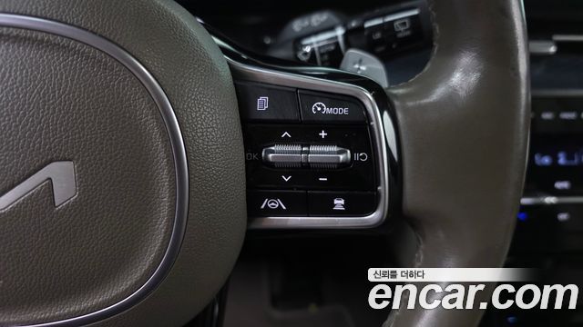 Kia Carnival (IV) Gasoline 4-Seater Hi-Limousine Signature 2023 — фото 21