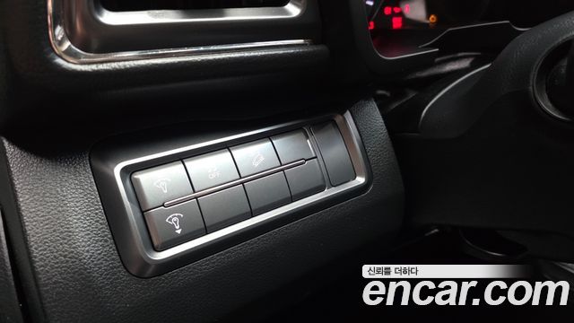 KG Mobility (SsangYong) Very New Tivoli Diesel 1.6 2WD V1 2021 — фото 15