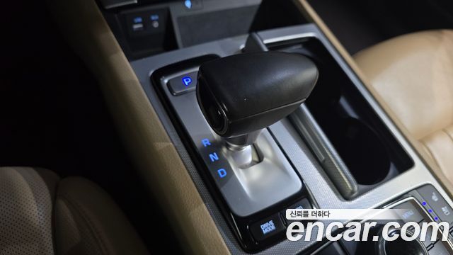 Genesis G80 3.3 GDI AWD Premium Luxury 2017 — фото 9