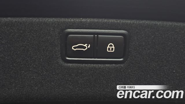 Genesis G80 3.3 GDI AWD Premium Luxury 2017 — фото 19