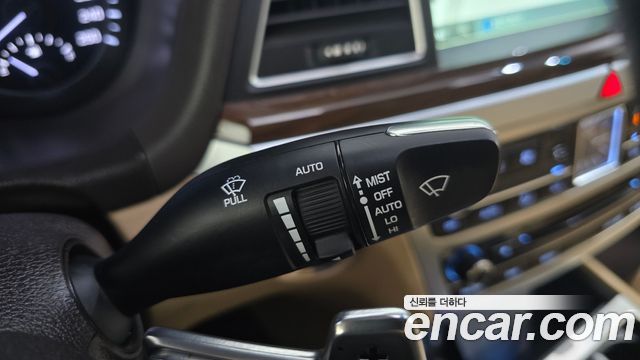 Genesis G80 3.3 GDI AWD Premium Luxury 2017 — фото 30