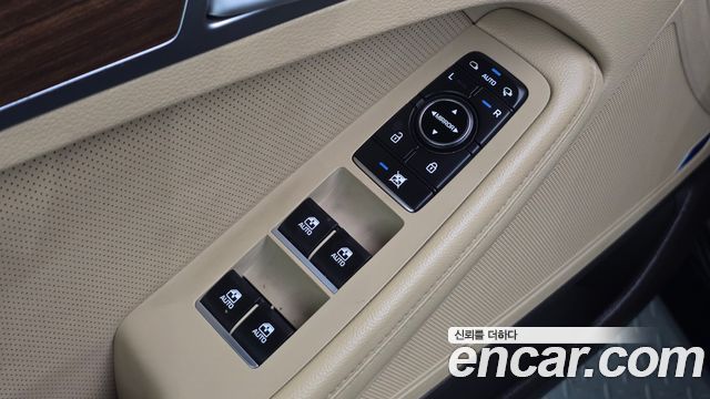 Genesis G80 3.3 GDI AWD Premium Luxury 2017 — фото 34
