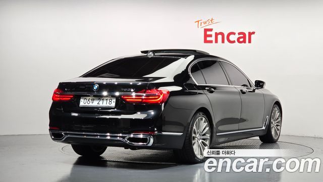 BMW 7 Series (G11) 750Li xDrive Premium 2016 — фото 2