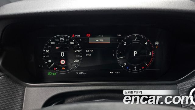 Land Rover Range Rover Velar 3.0 D300 R-Dynamic SE 2019 — фото 8