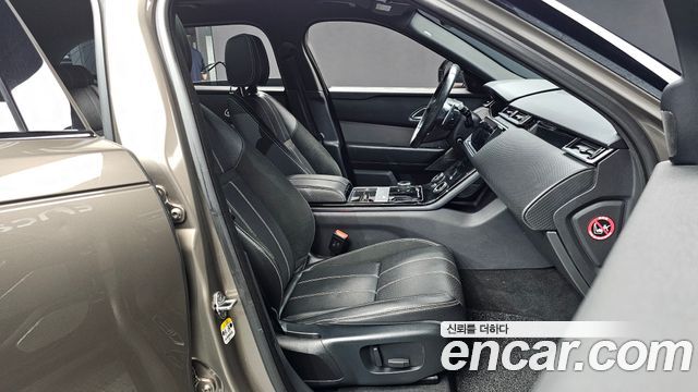 Land Rover Range Rover Velar 3.0 D300 R-Dynamic SE 2019 — фото 11