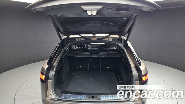 Land Rover Range Rover Velar 3.0 D300 R-Dynamic SE 2019 — фото 20