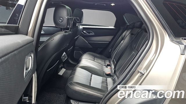 Land Rover Range Rover Velar 3.0 D300 R-Dynamic SE 2019 — фото 26