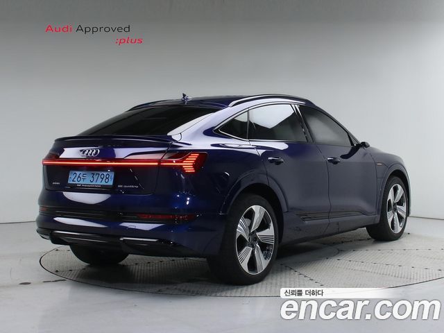 Audi e-tron 55 Quattro Sportback 2022 — фото 2