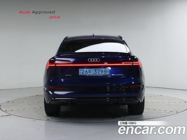 Audi e-tron 55 Quattro Sportback 2022 — фото 4