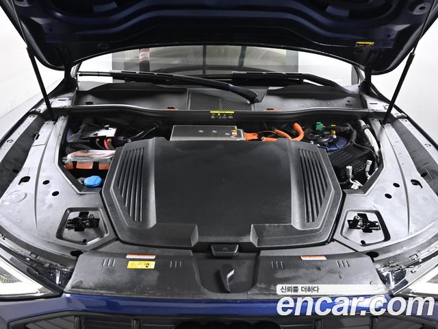 Audi e-tron 55 Quattro Sportback 2022 — фото 6