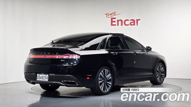Lincoln MKZ Hybrid 2nd 2018 — фото 2