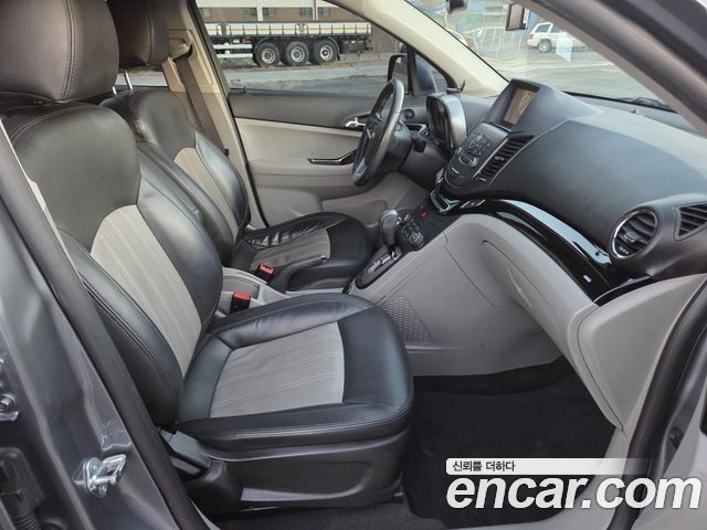 Chevrolet Orlando 2.0 Diesel Platinum Package 2015 — фото 8
