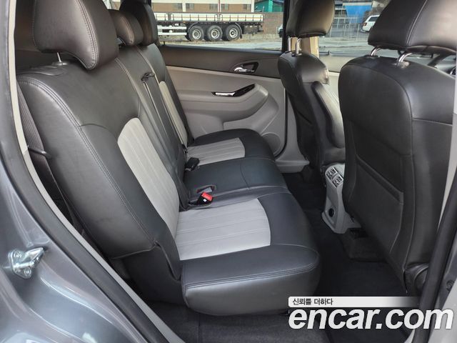 Chevrolet Orlando 2.0 Diesel Platinum Package 2015 — фото 10