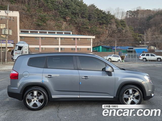 Chevrolet Orlando 2.0 Diesel Platinum Package 2015 — фото 23
