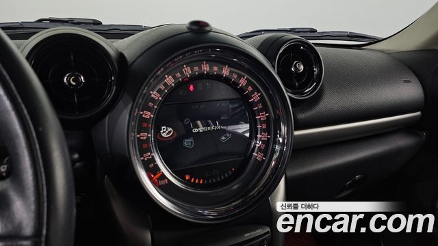 MINI Cooper D Countryman ALL4 1st 2016 — фото 15