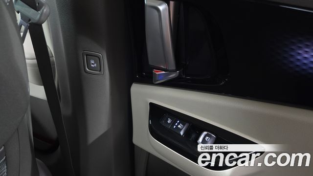 Kia Carnival (IV) Diesel 7-Seater Hi-Limousine Signature 2023 — фото 24