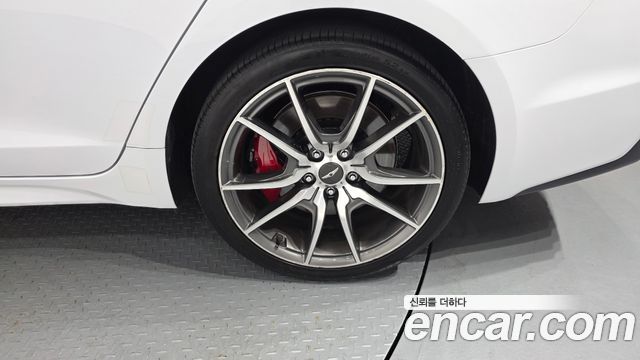 Genesis G70 3.3T Sport Supreme 2018 — фото 27