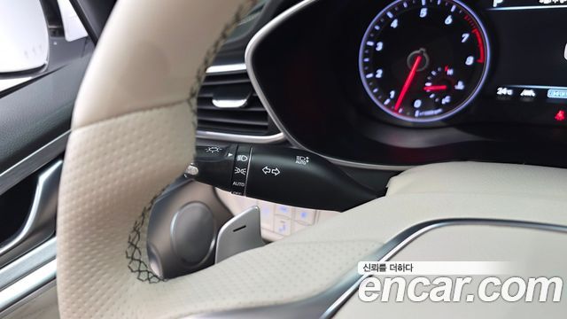Genesis G70 3.3T Sport Supreme 2018 — фото 35