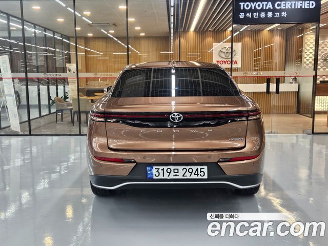 Toyota Crown Crossover 2.5 4WD Hybrid 2023 — фото 4