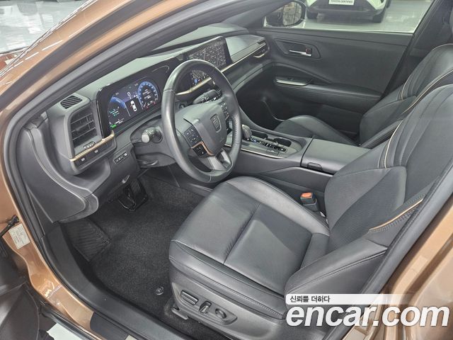 Toyota Crown Crossover 2.5 4WD Hybrid 2023 — фото 9