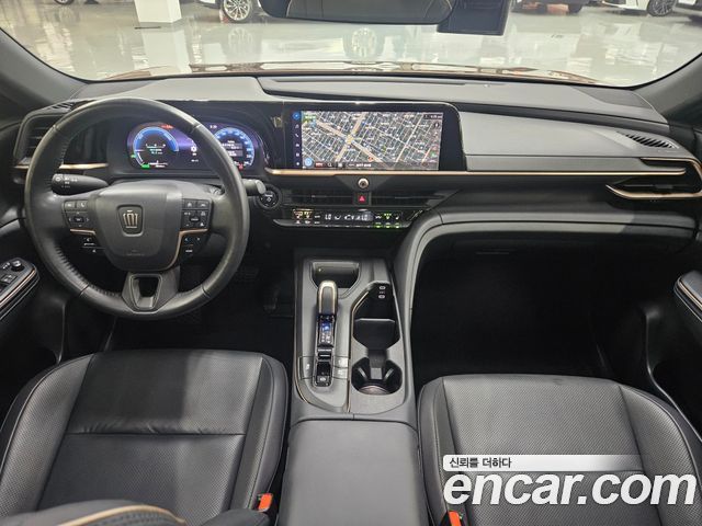 Toyota Crown Crossover 2.5 4WD Hybrid 2023 — фото 17