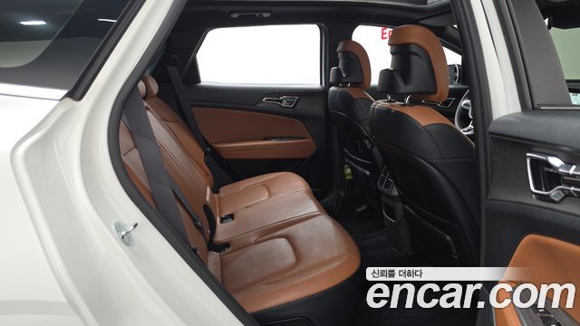 Kia Sportage (V) LPG 2.0 2WD Signature 2023 — фото 11