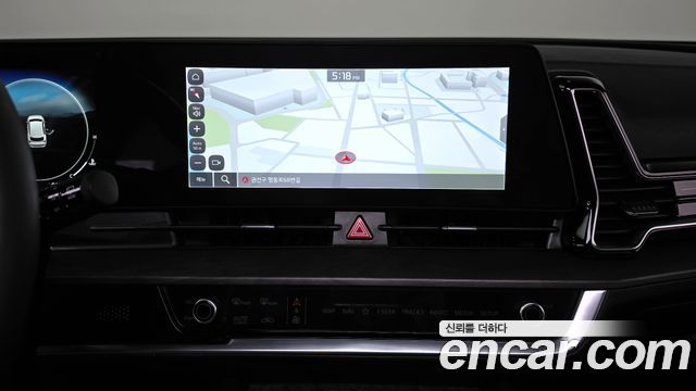 Kia Sportage (V) LPG 2.0 2WD Signature 2023 — фото 13