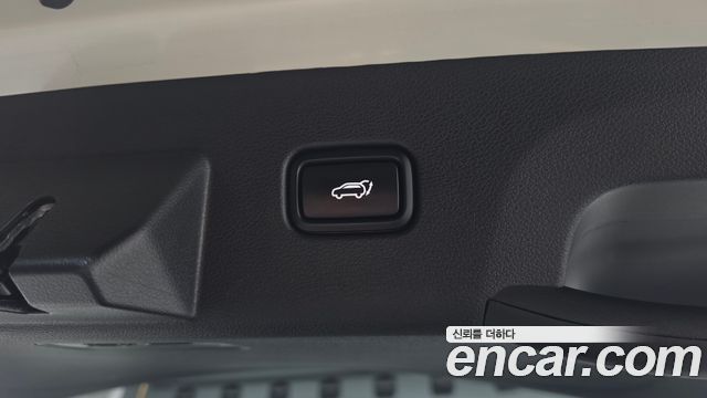 Kia Sportage (V) LPG 2.0 2WD Signature 2023 — фото 18