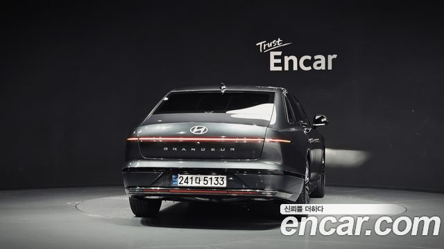Hyundai Grandeur Hybrid (GN7) Calligraphy 2023 — фото 4