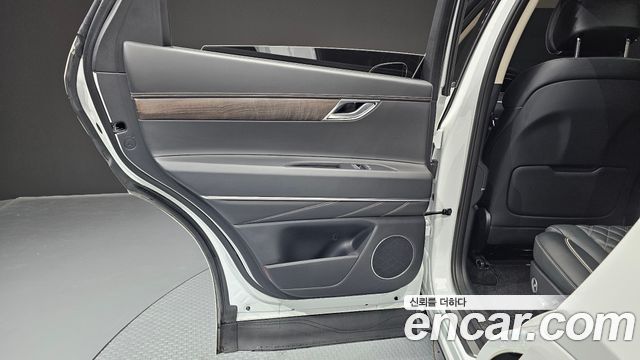 Genesis GV80 2.5T Gasoline AWD 2022 — фото 25