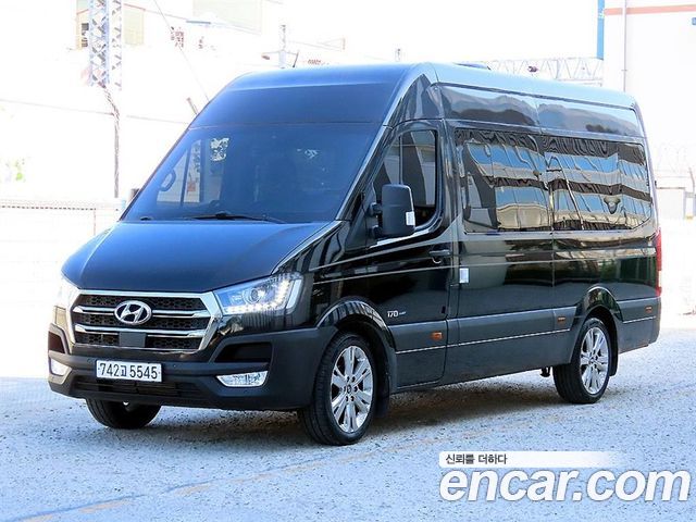 Hyundai Solati 15-seater Luxury 2024 — фото 1