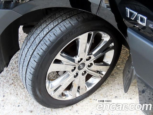 Hyundai Solati 15-seater Luxury 2024 — фото 5