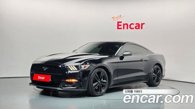 Ford Mustang Coupe