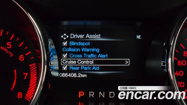 Ford Mustang Coupe 2017 — фото 16