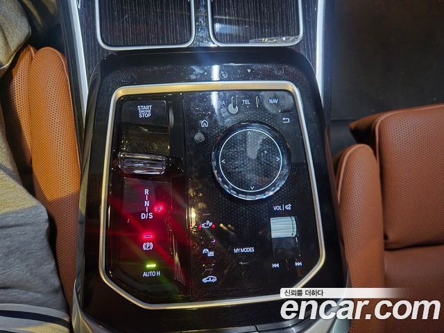 BMW 7 Series (G70) 740d xDrive M Sport 2025 — фото 9