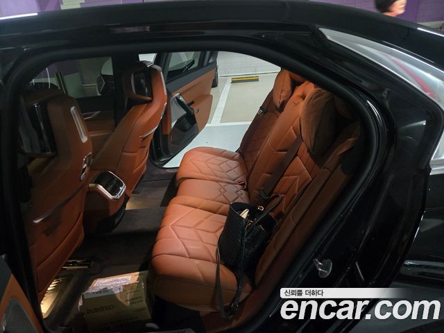 BMW 7 Series (G70) 740d xDrive M Sport 2025 — фото 18